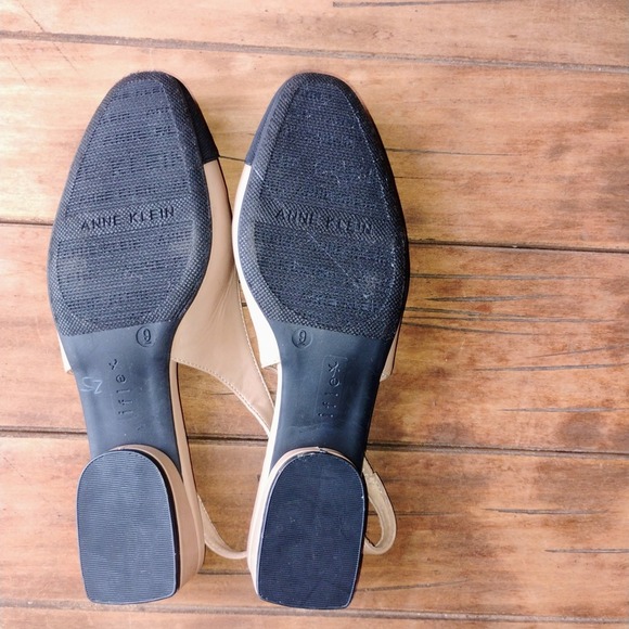 Anne Klein Iflex Slingback Pointed Toe Block Heel Beige Black Size 8 - Picture 3 of 3